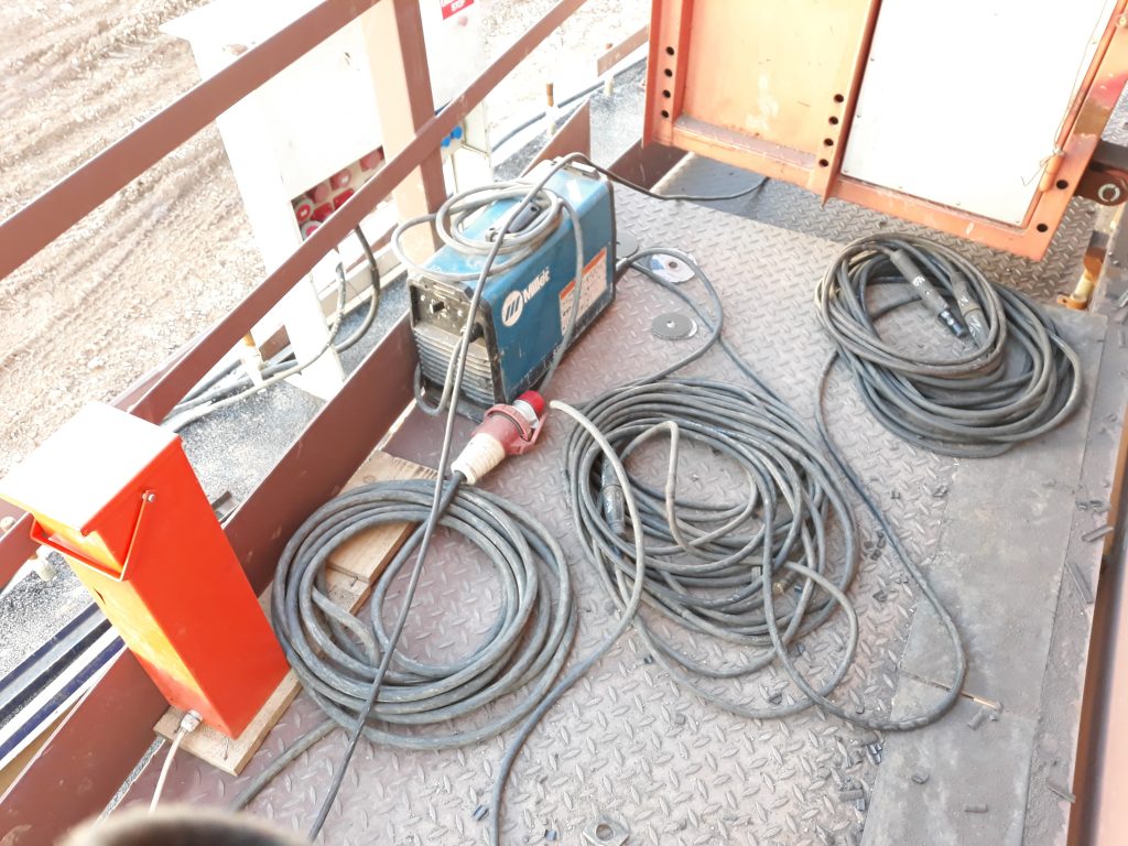 welding cable management