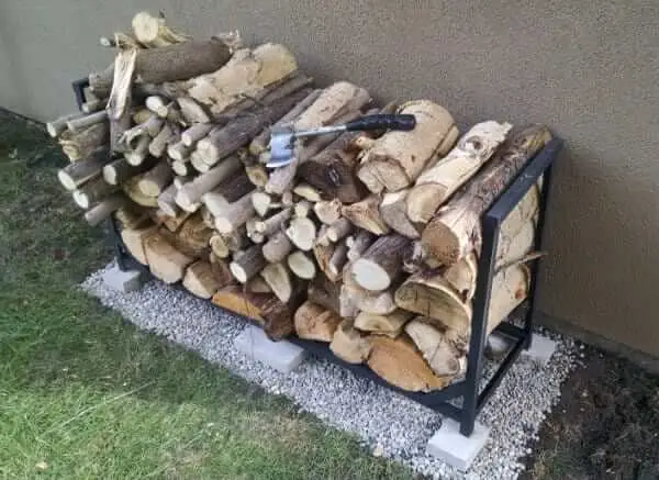 DIY Firewood Rack full with wood 