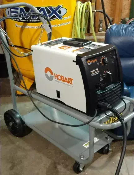 hobart handler 190 mig welder on a cart