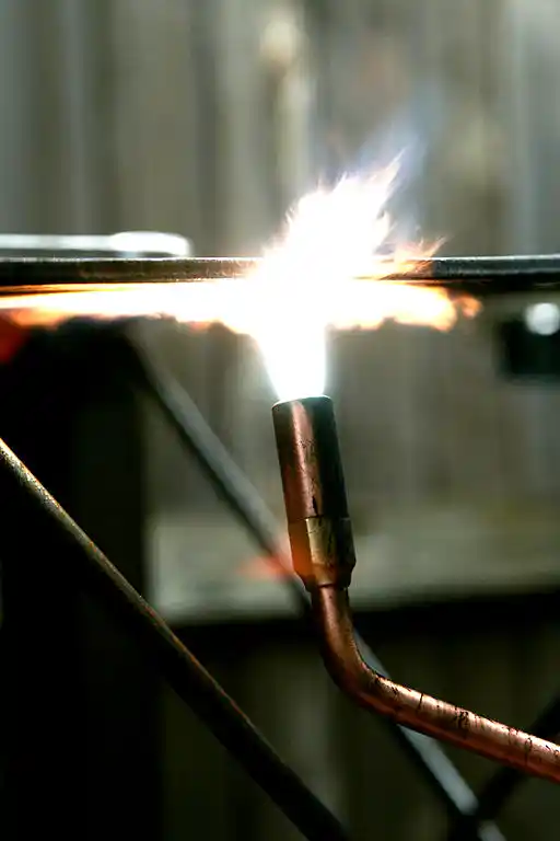 Image of the flame preheating