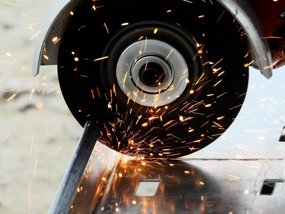 image of an angle grinder