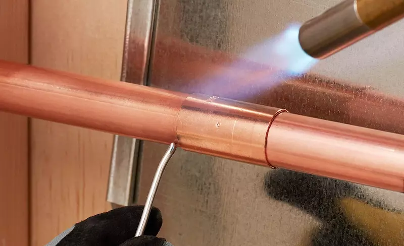 soldering copper pipes