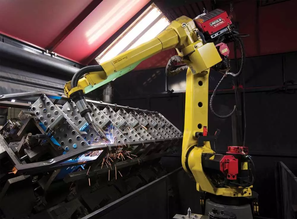 welding tractors in automated welding