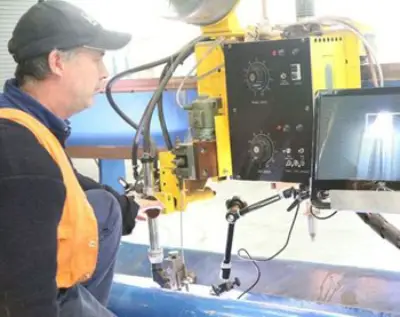 image of an operator using a welding camera