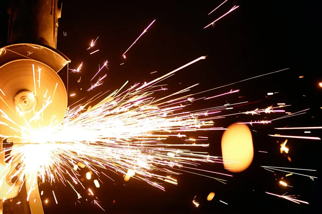 image of an angle grinder