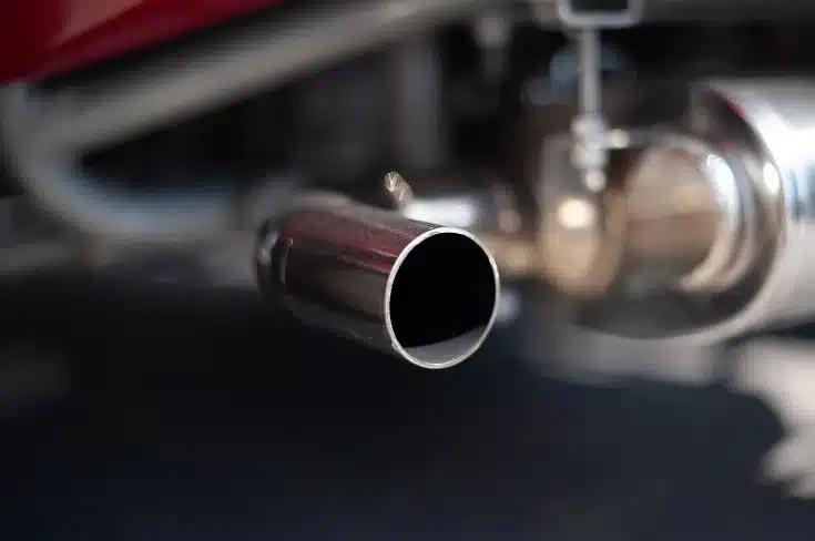 exhaust pipe on car
